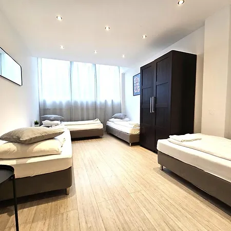 Representative City Villa Meerbusch Room photo