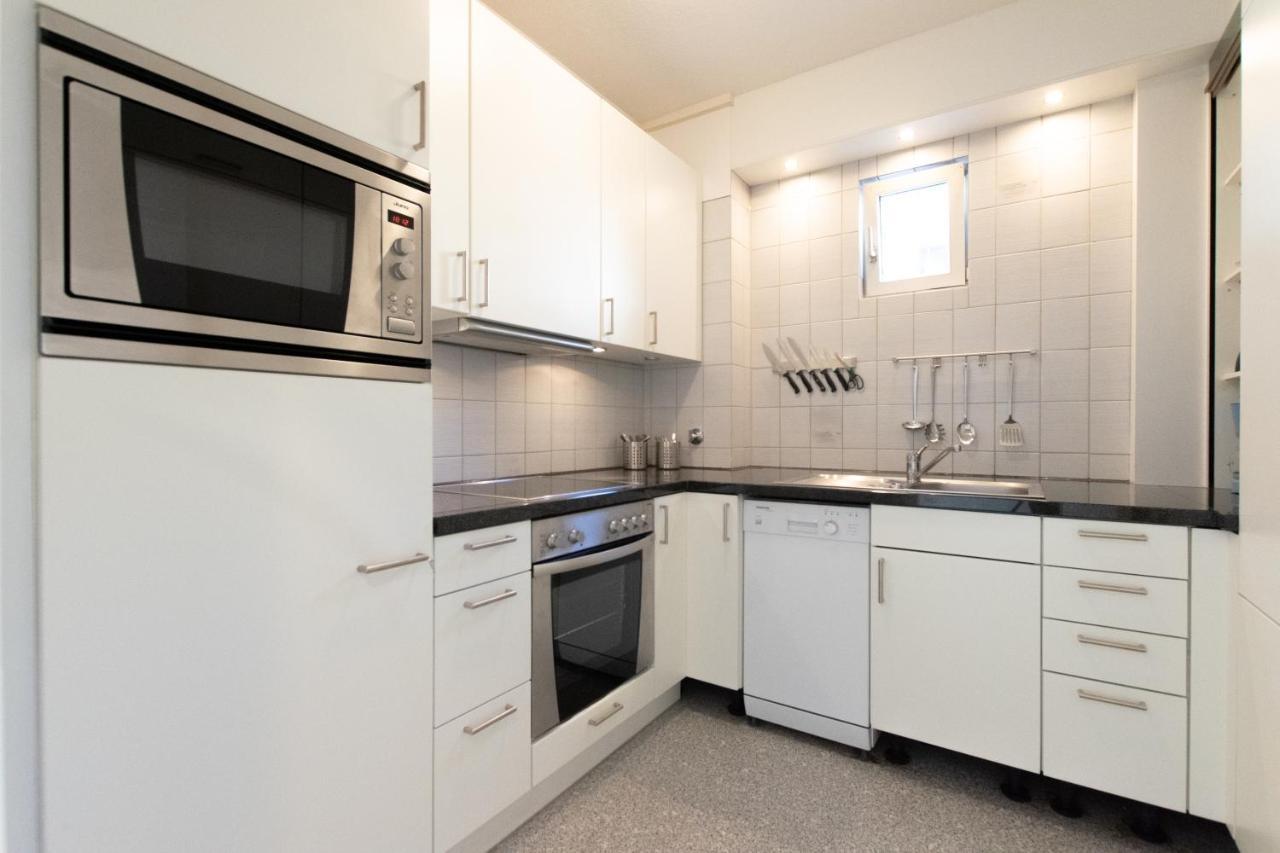 Apartment Representative *