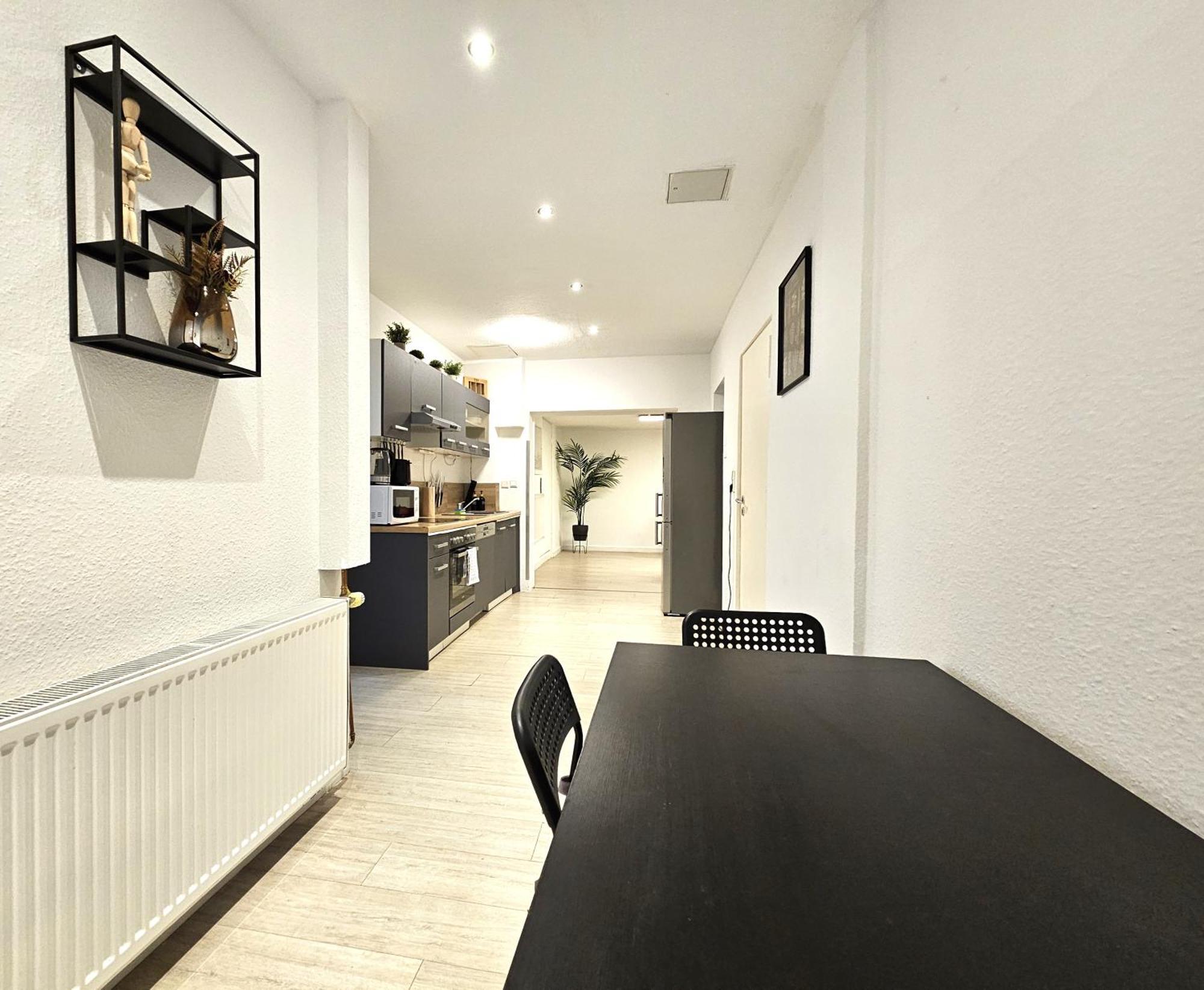 Apartment Representative *